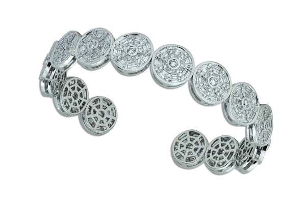 Twist Kaleidoscope Disc Diamond Bracelet set in White Gold